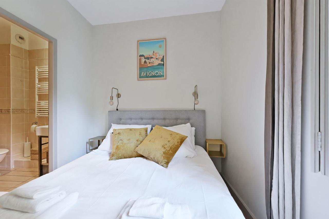 Au Coeur Des Papes, Dans Batisse De Charme Studios & Appartements En Coeur De Ville Avignon Buitenkant foto