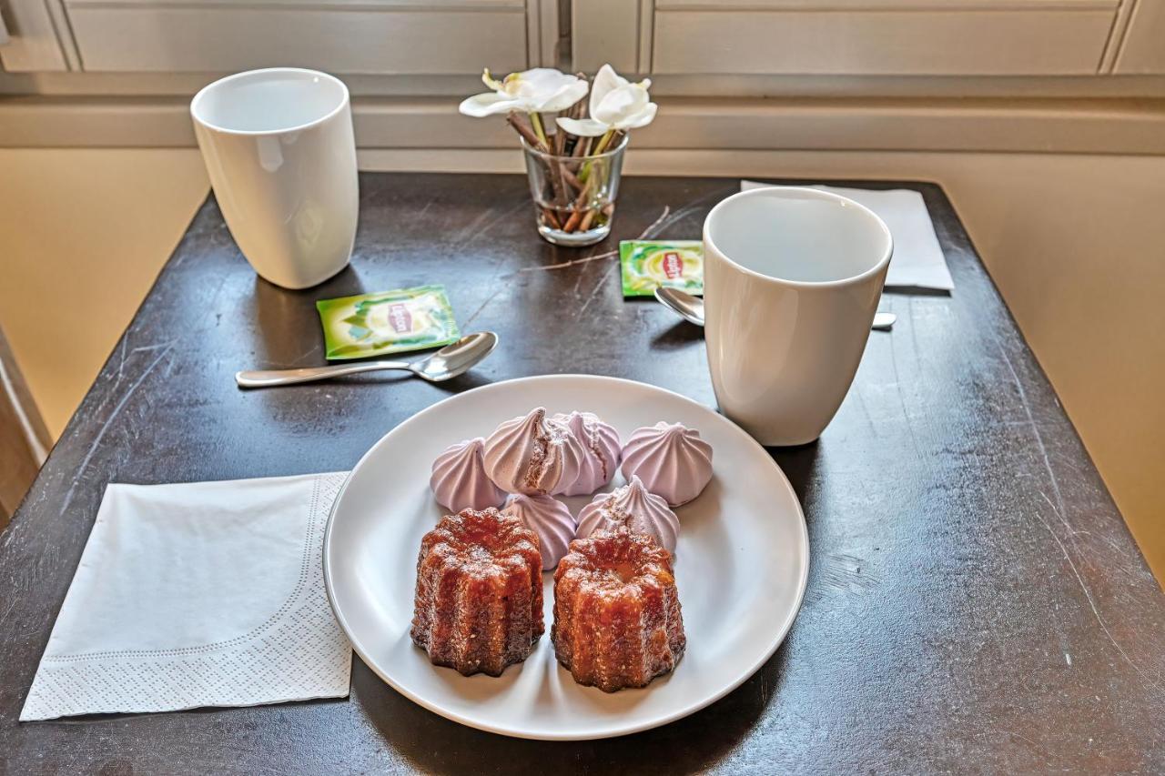 Au Coeur Des Papes, Dans Batisse De Charme Studios & Appartements En Coeur De Ville Avignon Buitenkant foto